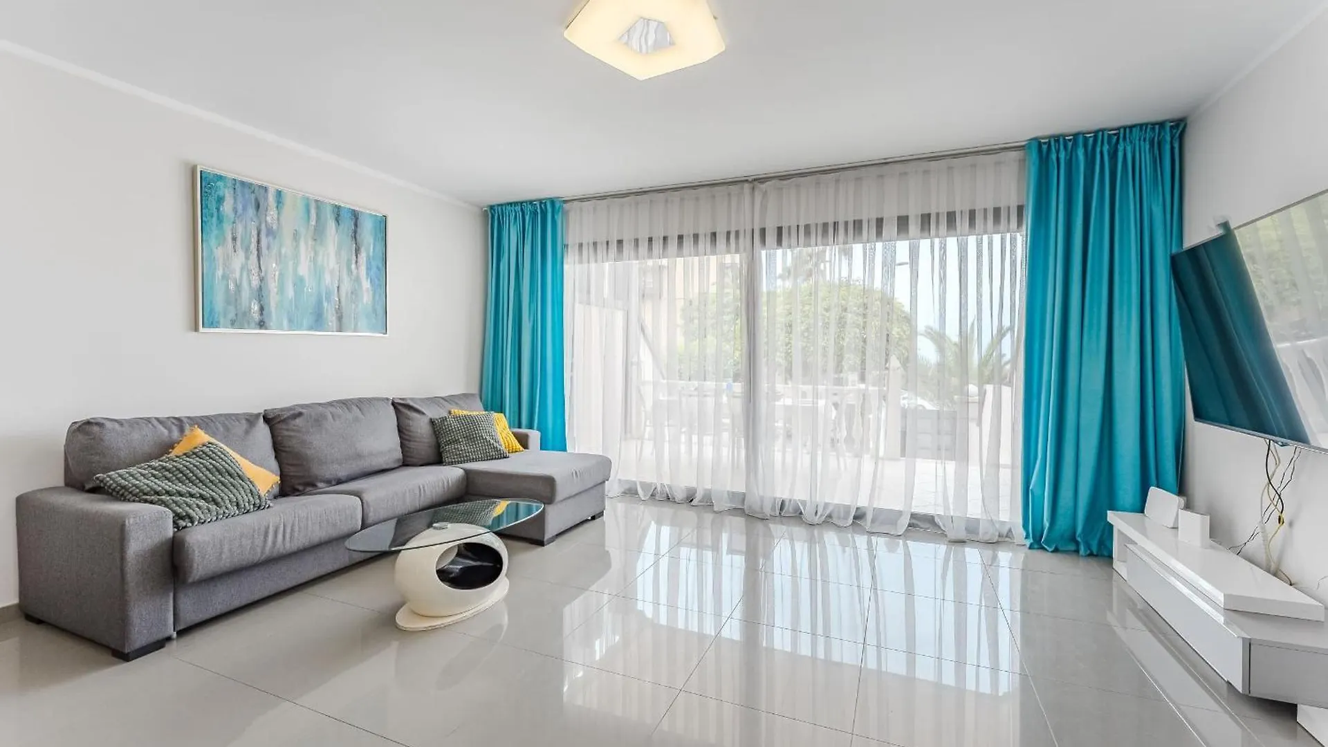 아데제 Townhouse Near The Ocean 아파트 0*,  스페인