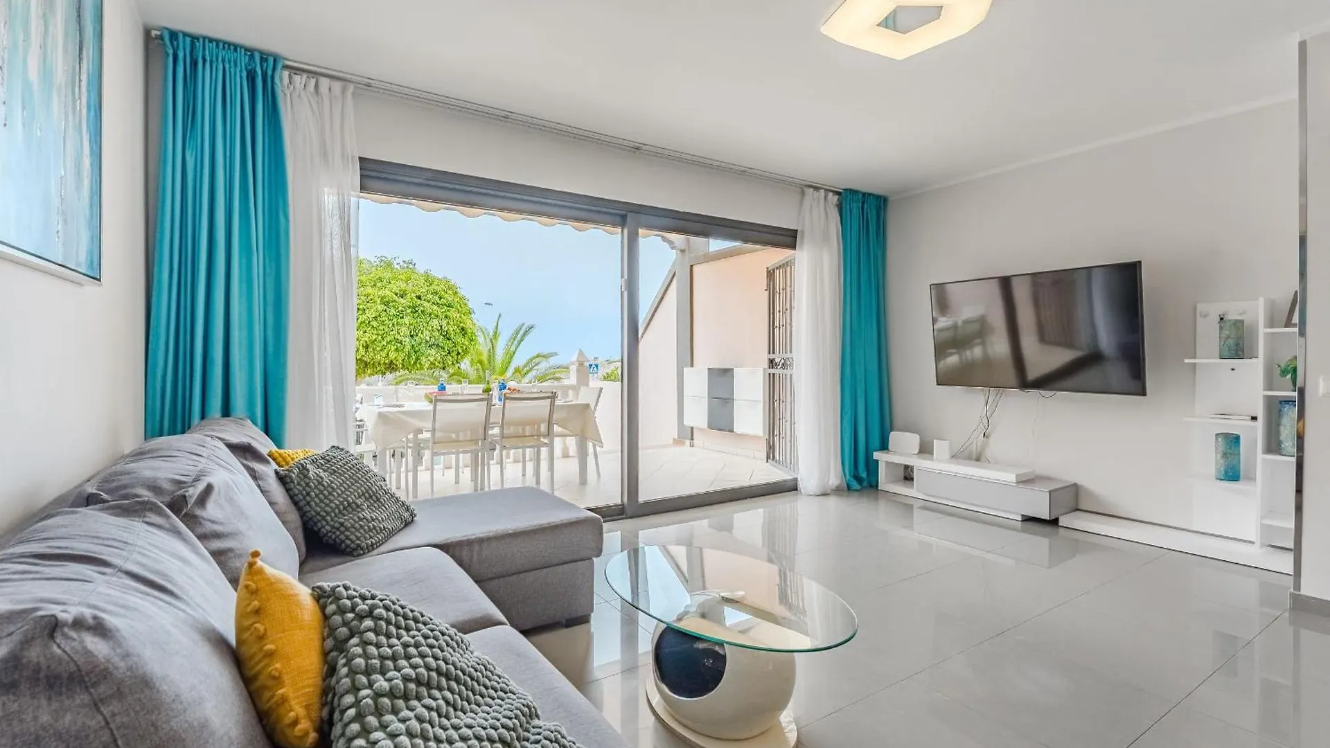 Apartment Ferienwohnung Townhouse Near The Ocean Costa Adeje  Spanien