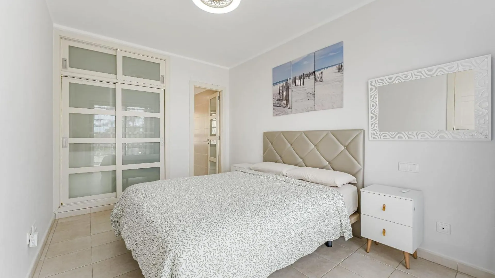 아데제 Townhouse Near The Ocean 아파트
