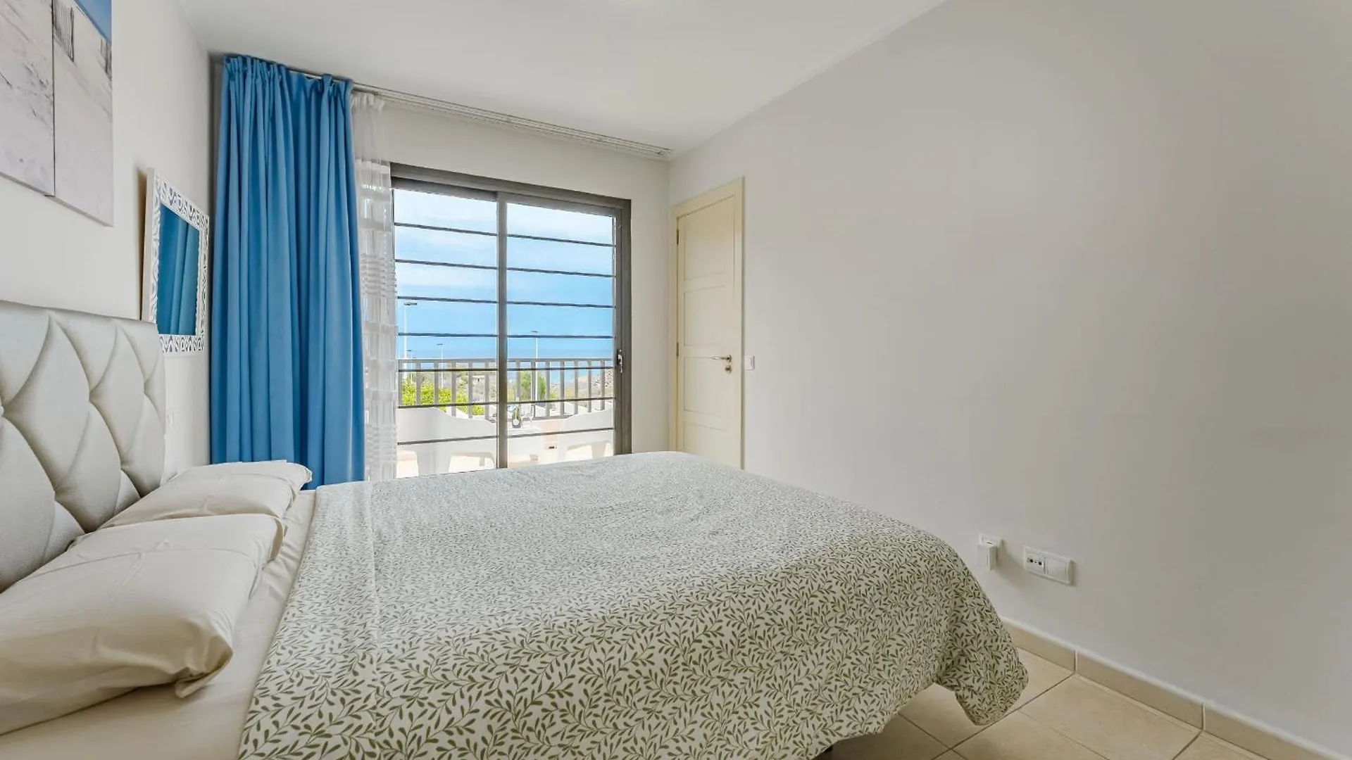 아데제 Townhouse Near The Ocean 아파트