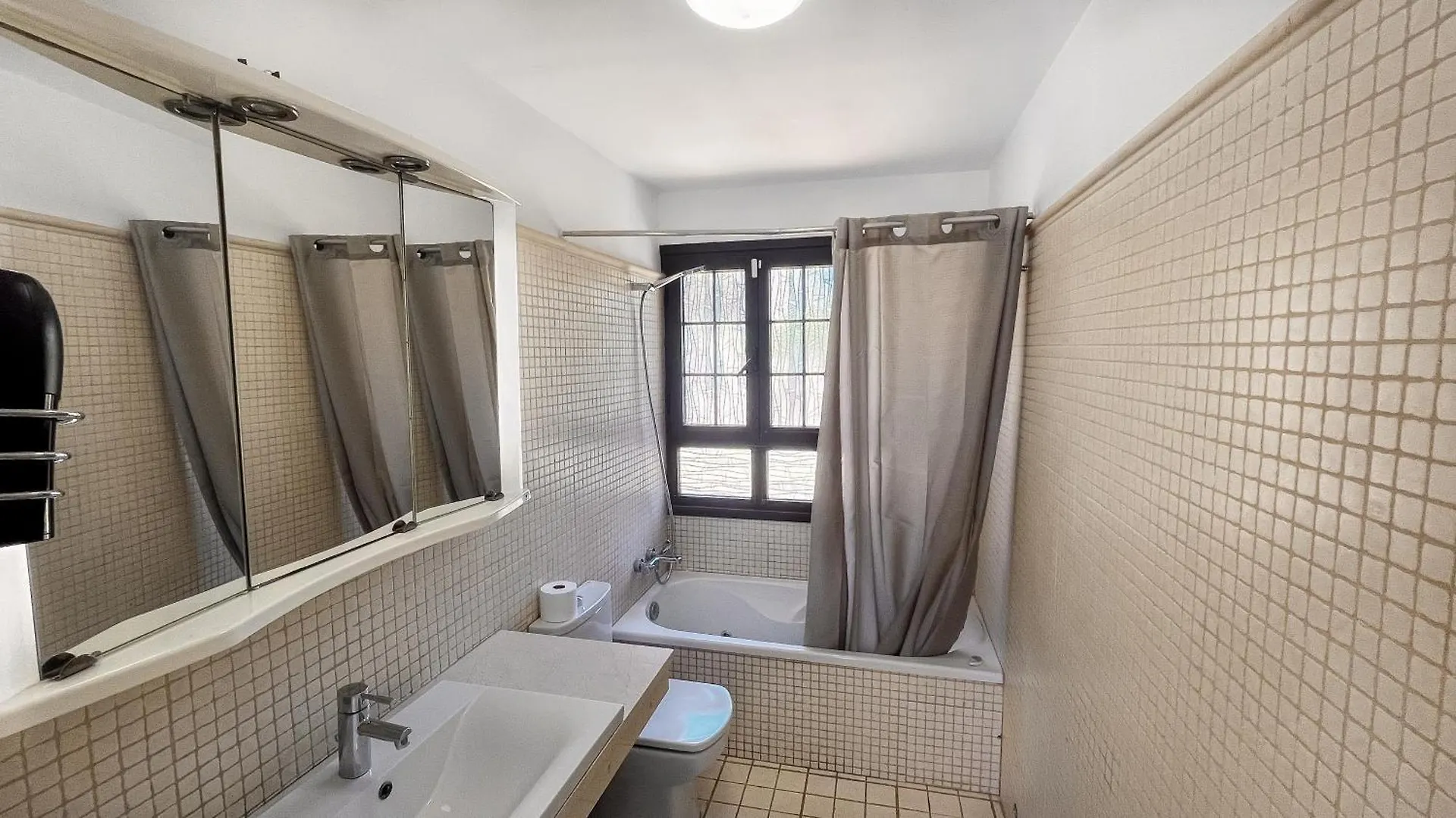 아데제 Townhouse Near The Ocean 아파트 스페인