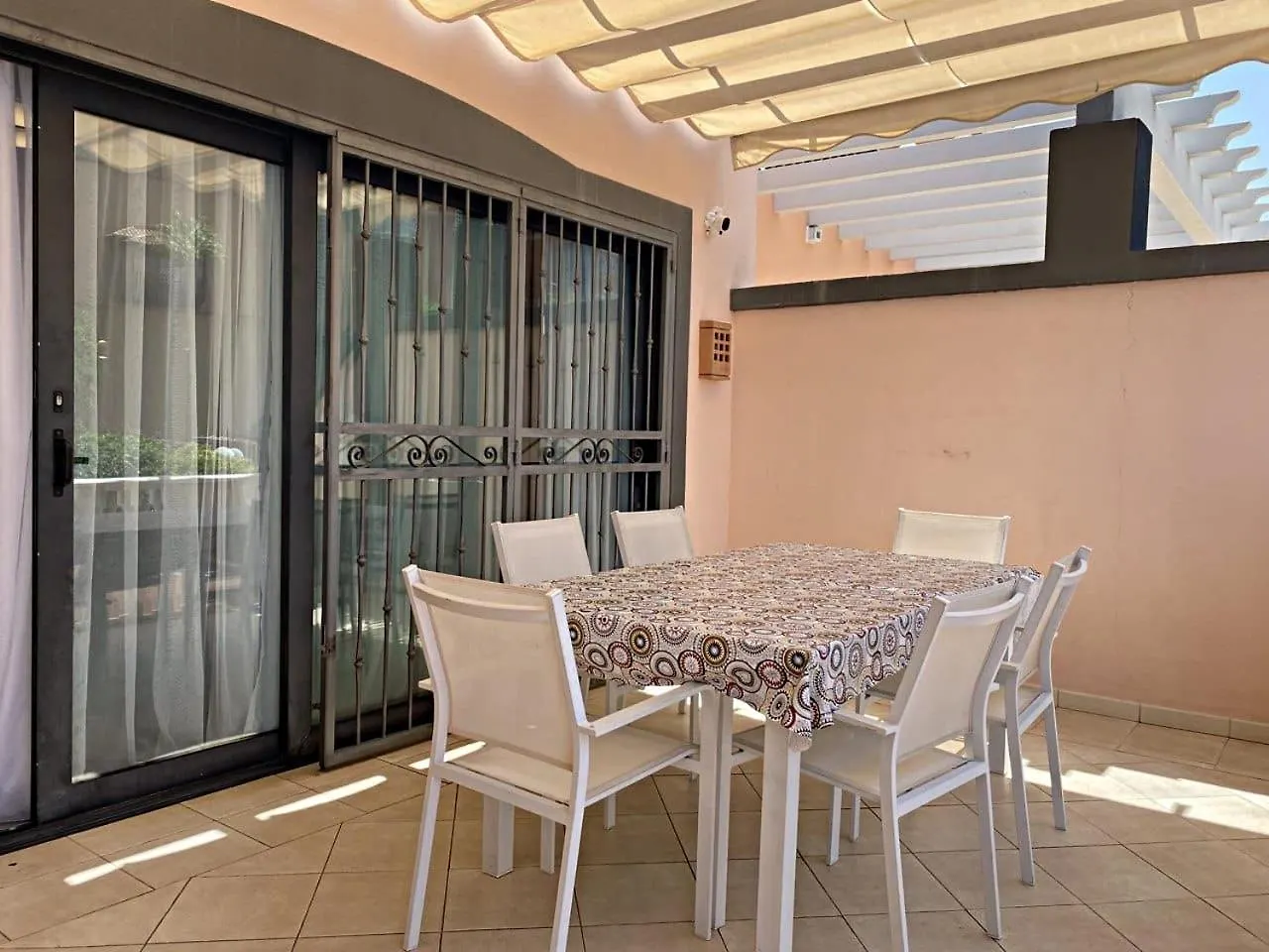 아데제 Townhouse Near The Ocean 아파트