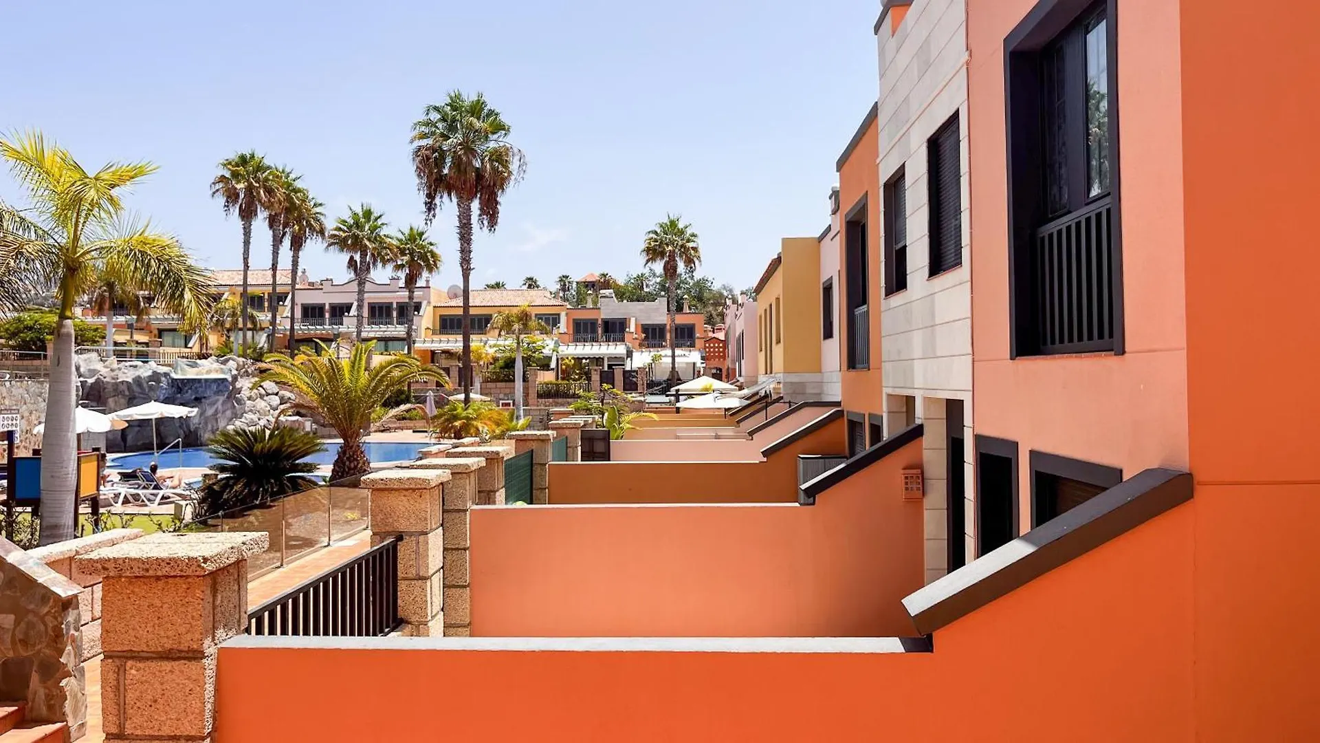 아데제 Townhouse Near The Ocean 아파트 0*,